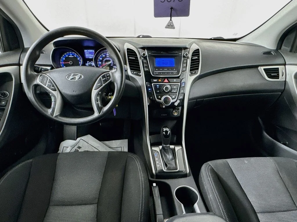 Used 2013 Black Hyundai Base image 24