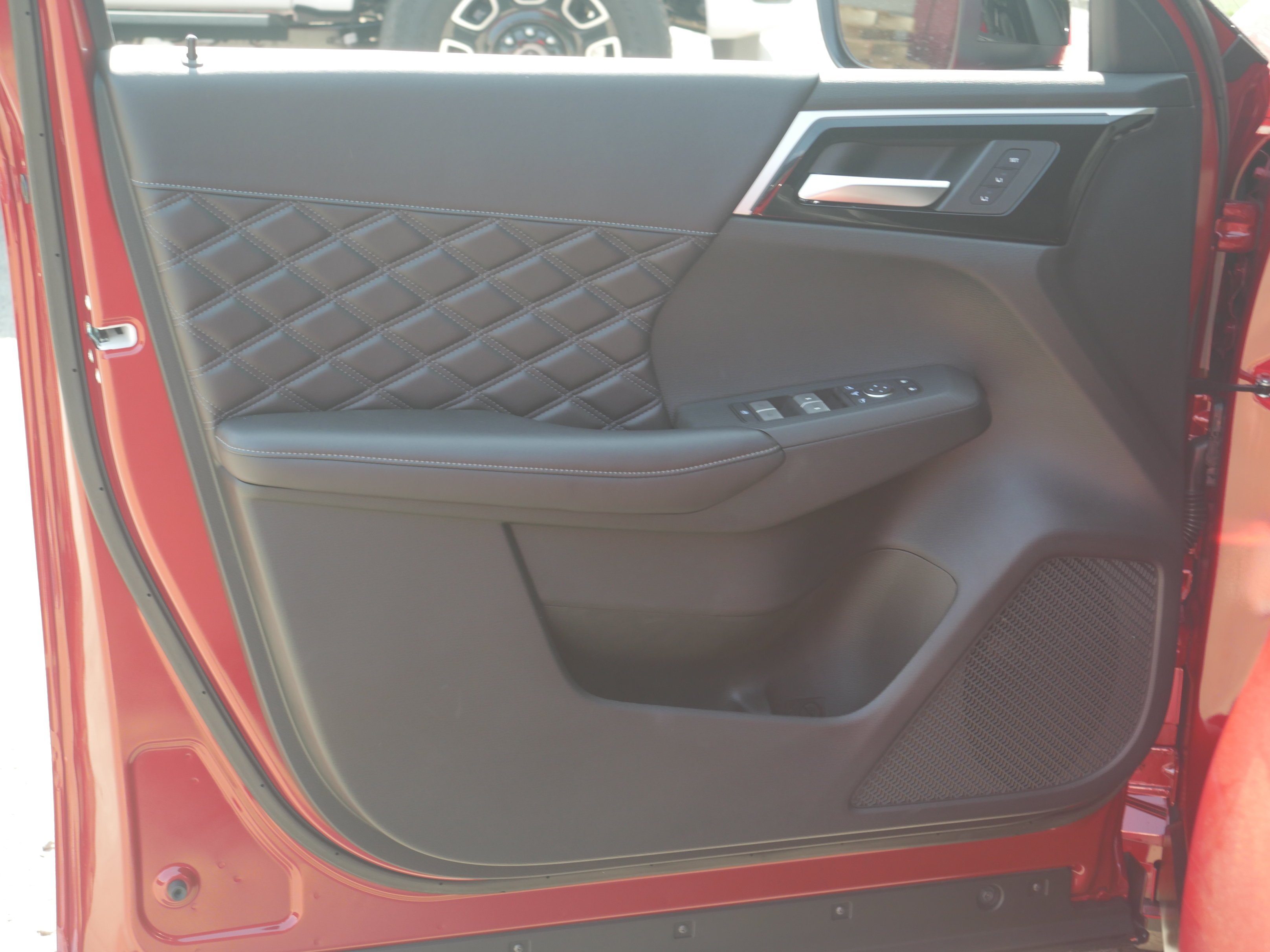 New 2026 Royal Red Nissan Platinum image 41