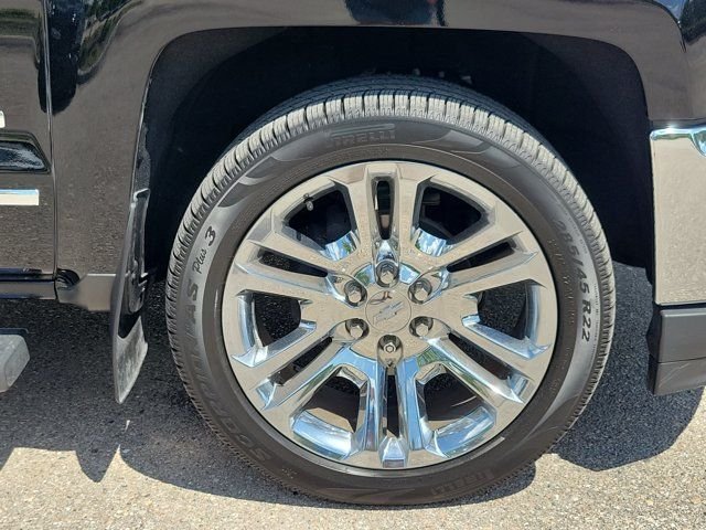 Used 2018 Black Chevrolet LTZ image 12