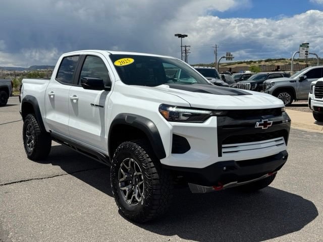 2024 Chevrolet Colorado ZR2 - Photo 8