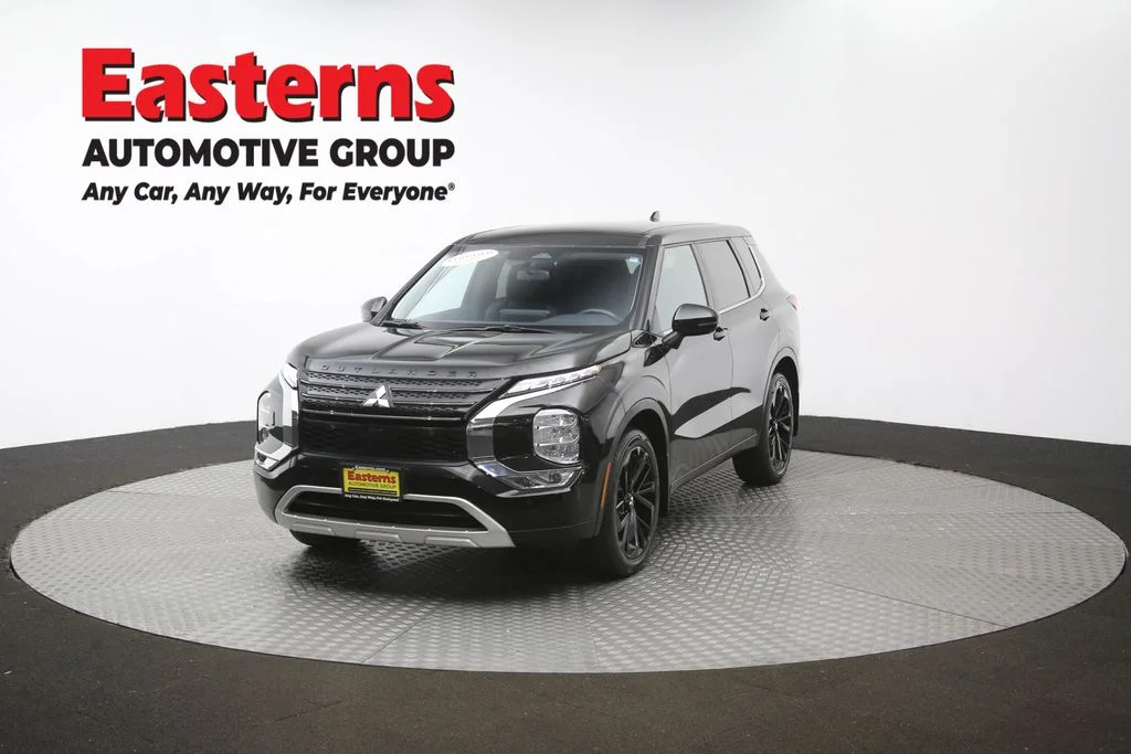 Used 2024 Black Mitsubishi SE image 54