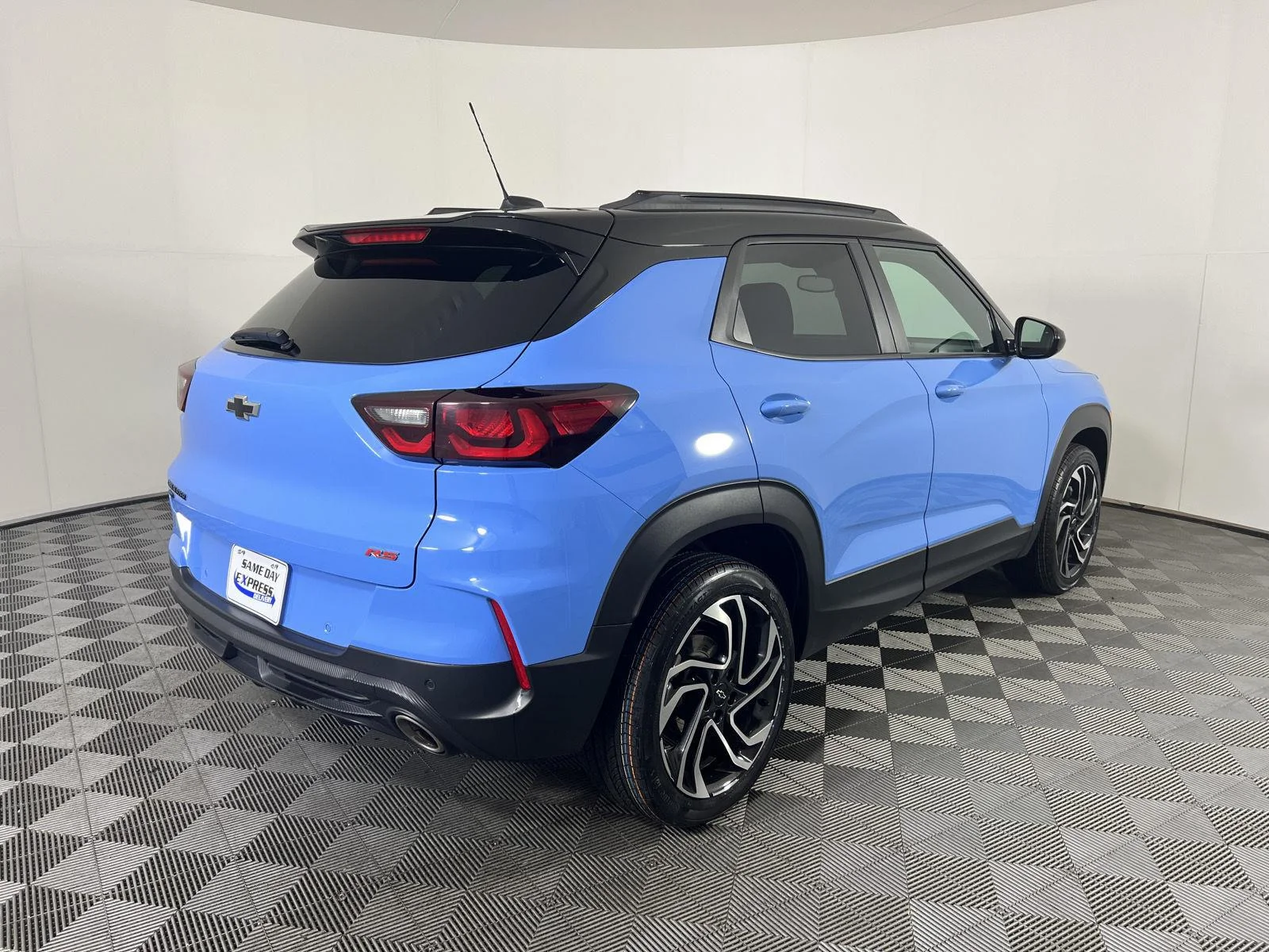 Used 2024 Fountain Blue Chevrolet RS image 24