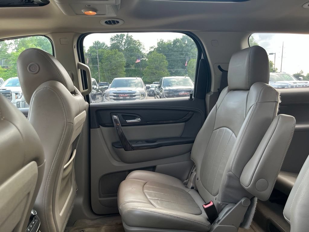 Used 2016 WHITE FROST TRICOAT GMC Denali image 23