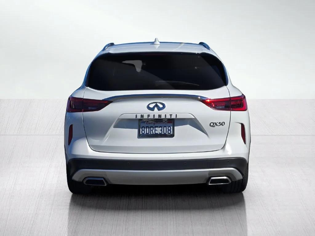 Used 2019 Lunar INFINITI ESSENTIAL image 5