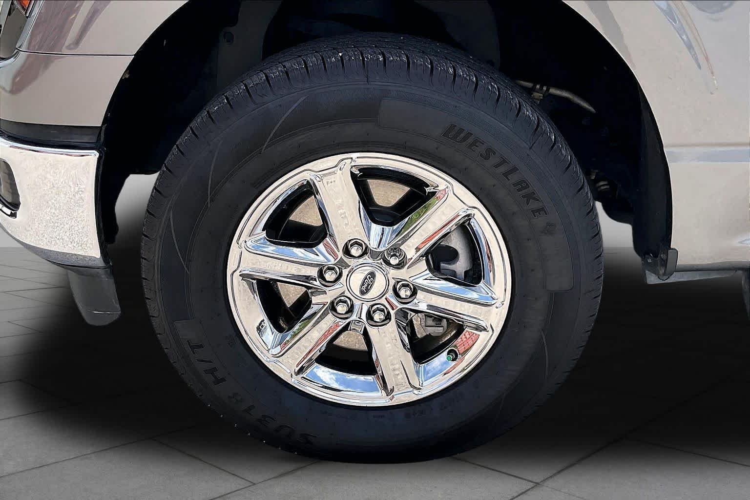Used 2024 Carbonized Gray Ford XLT image 16