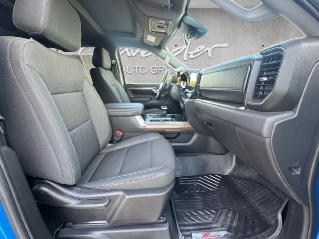 2023 Chevrolet Silverado 1500 LT - Photo 24