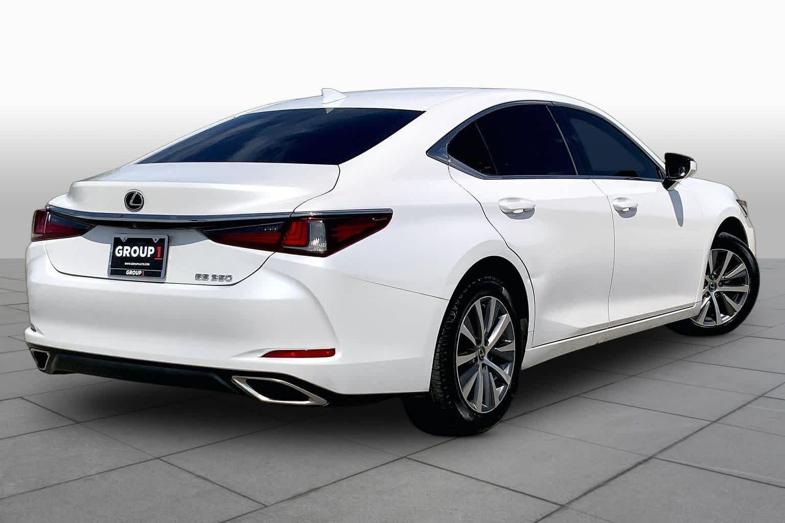 Used 2019 Eminent White Pearl Lexus  image 13