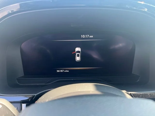 Used 2023 Black INFINITI LUXE image 7