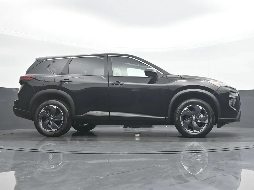 Used 2025 Black Nissan SV image 31