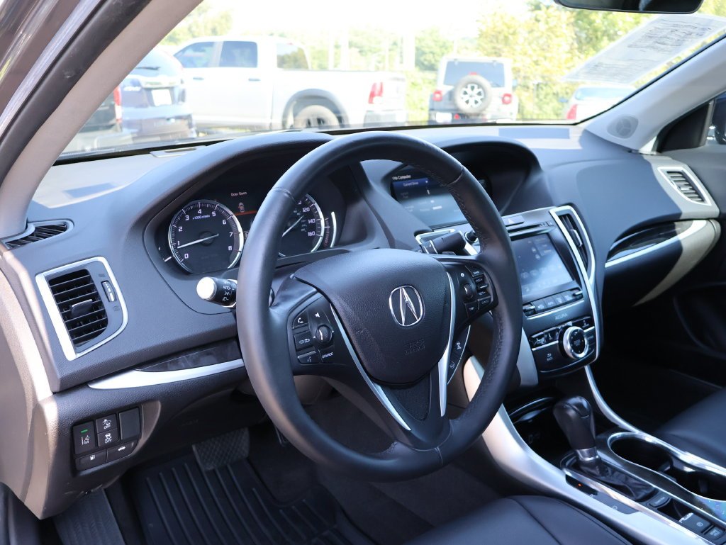 Used 2019  Acura 2.4L image 16