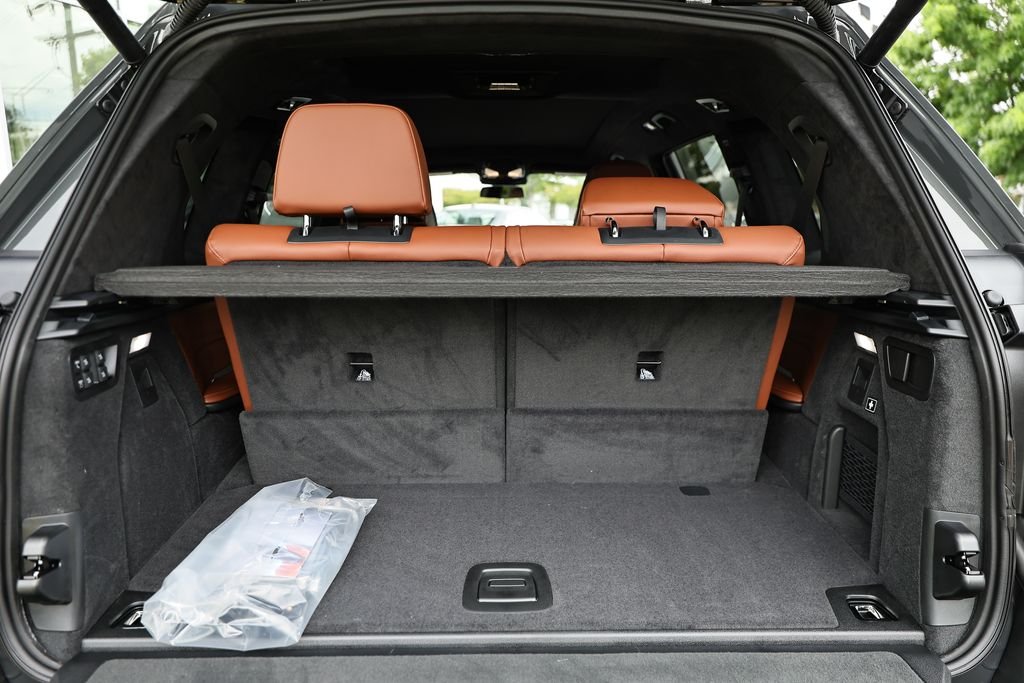 New 2027 Dravit Grey Metallic BMW xDrive40i image 33
