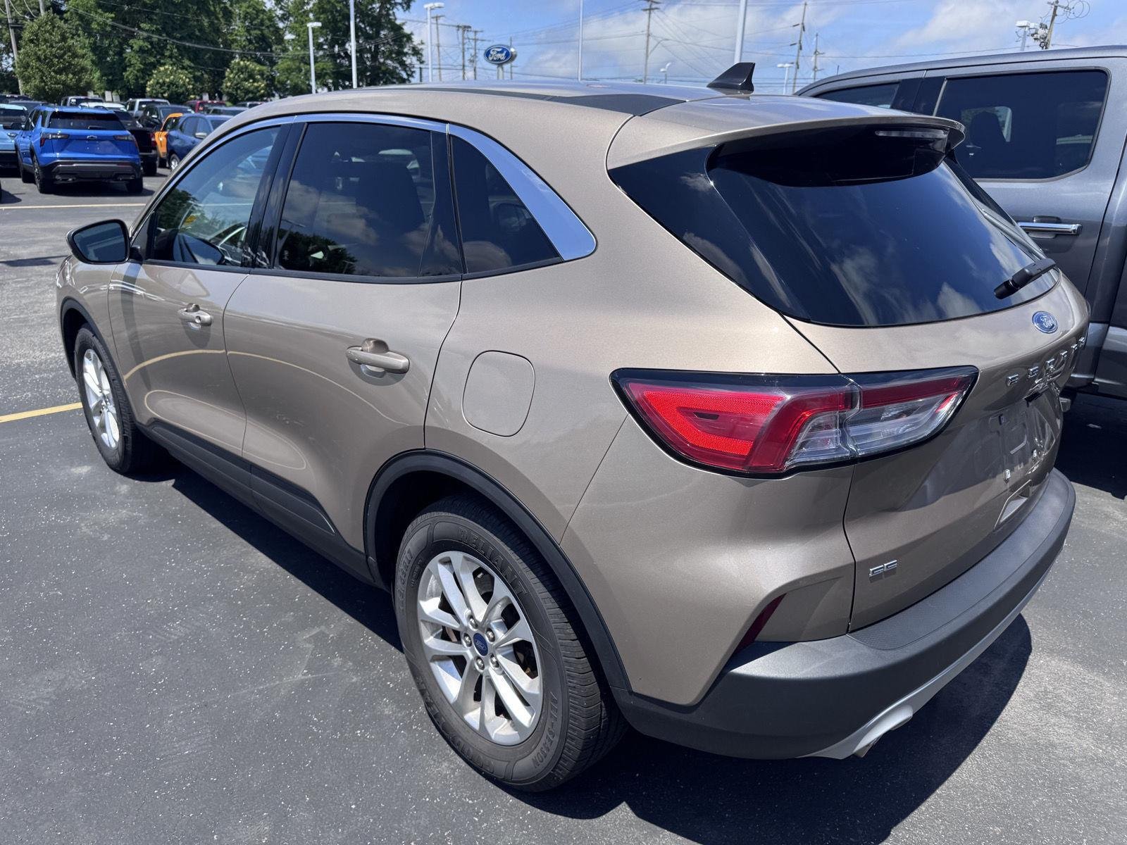 Used 2021 Desert Gold Ford SE image 6
