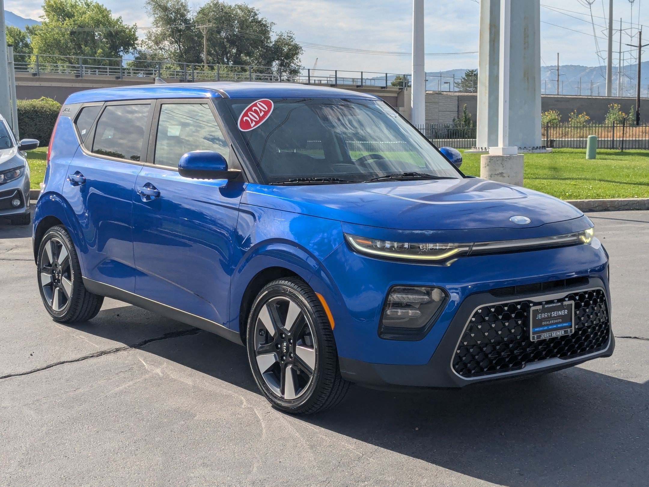 Used 2020 Neptune Blue Kia EX image 7
