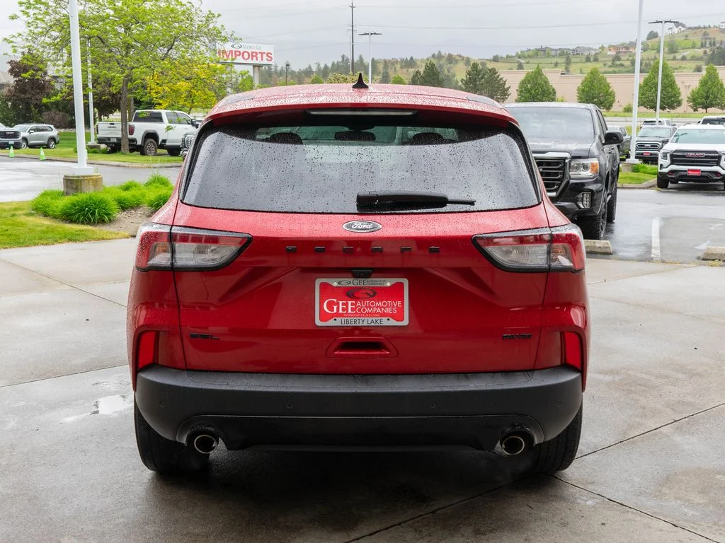 Used 2022 Red Ford SEL image 6