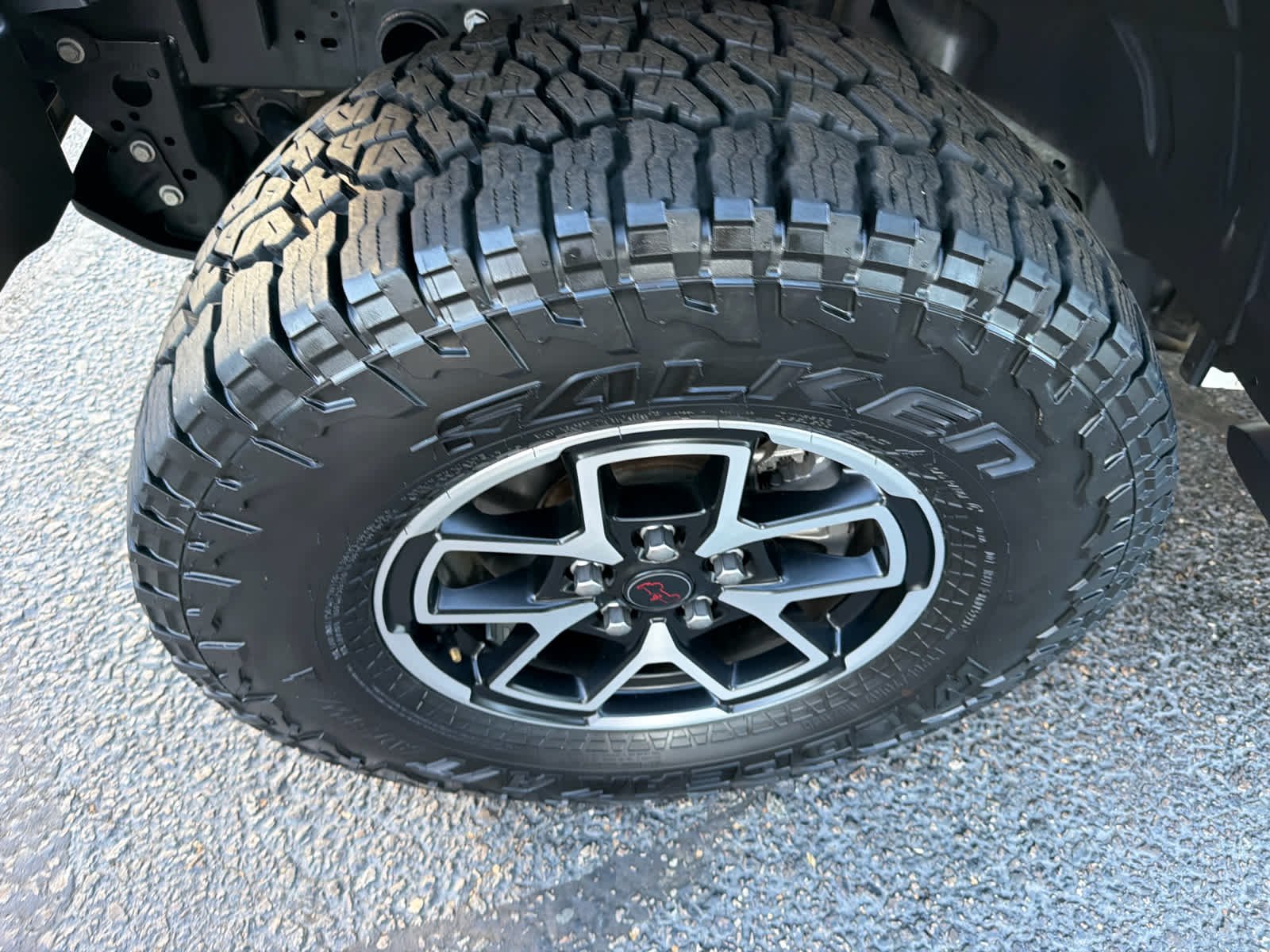 Used 2024 Bright White Clearcoat Jeep Rubicon image 9