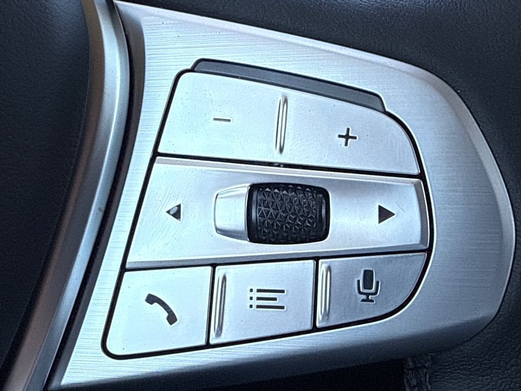 New 2026 Alpine White BMW xDrive40i image 29