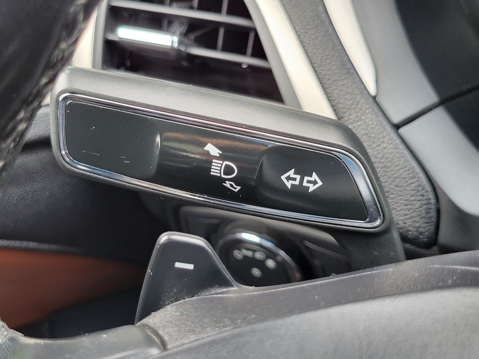 Used 2017 Black Lincoln Reserve image 18