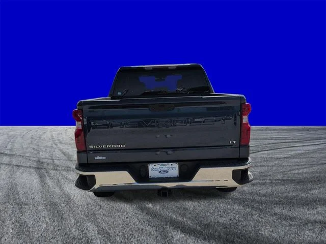 Used 2021 Blue Chevrolet LT image 5