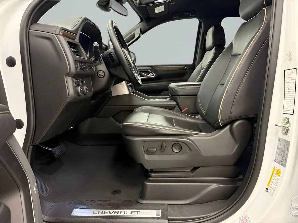 Used 2023 White Chevrolet Premier image 11