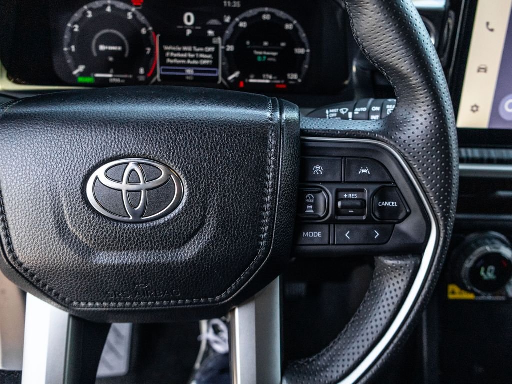 Used 2026  Toyota Platinum image 46