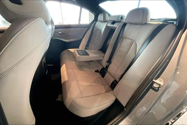 2026 BMW 3 Series 330i - Photo 10