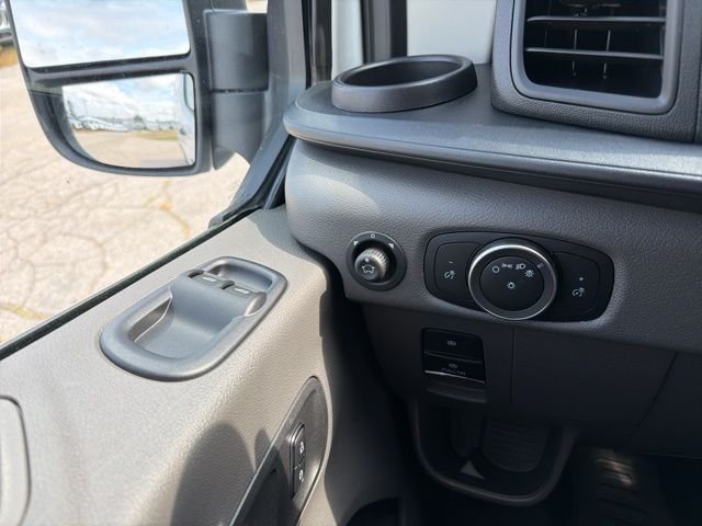 New 2025 White Ford Base image 15