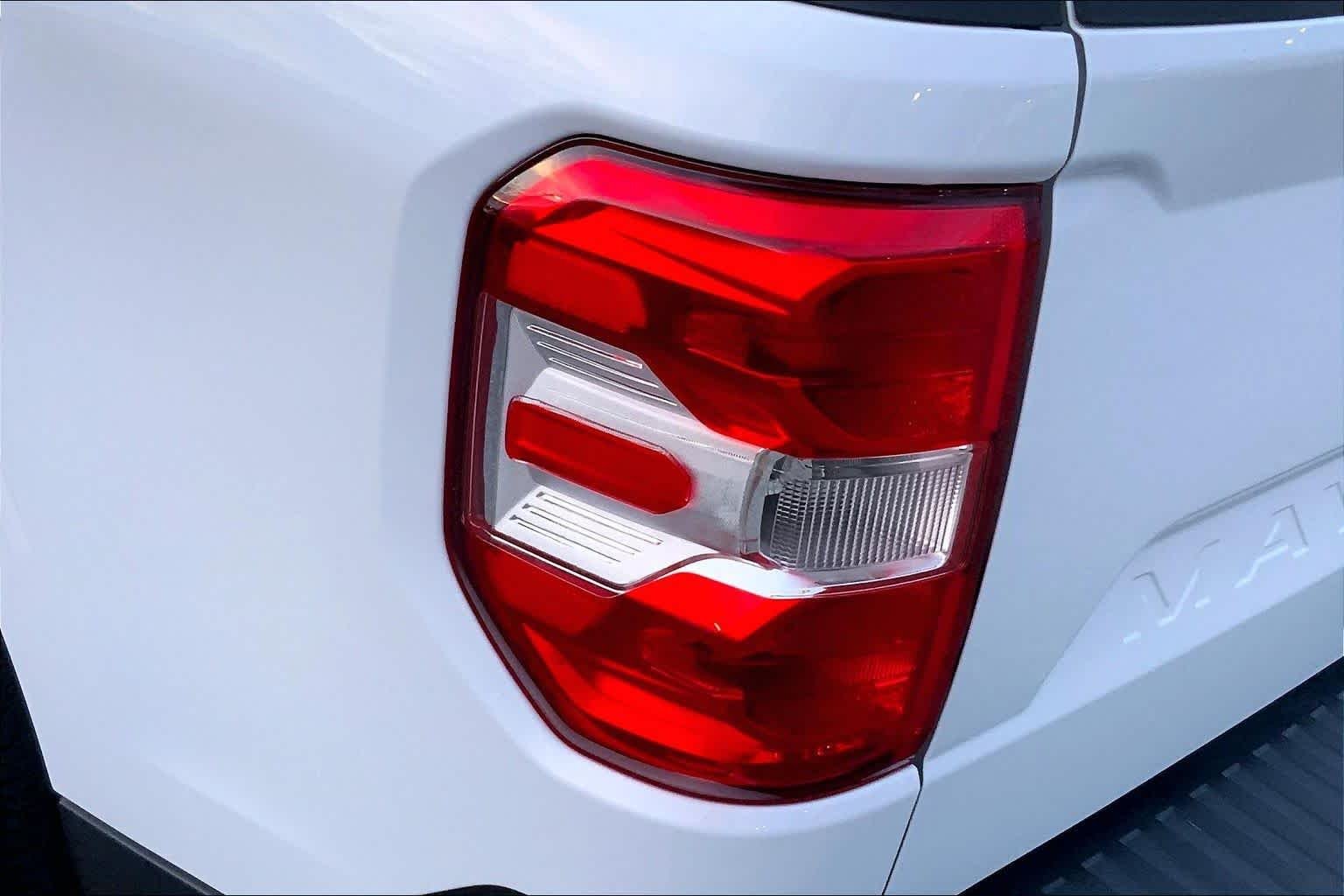 Used 2025 Oxford White Ford XL image 27