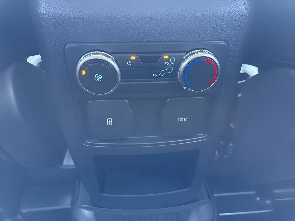 Used 2021 Gray Ford XLT image 12