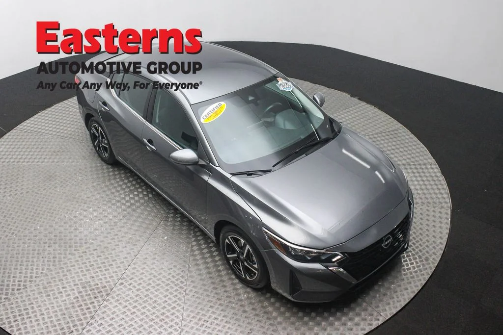 Used 2024 Gray Nissan SV image 3