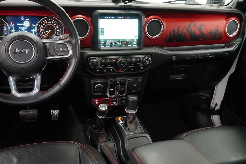 Used 2023 White Jeep Rubicon image 28