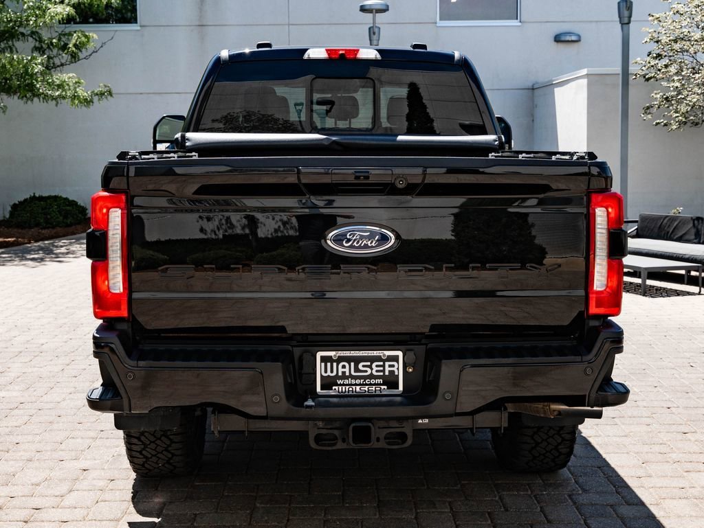 Used 2023 Agate Black Metallic Ford LARIAT image 7
