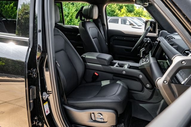 2025 Land Rover Defender V8 - Photo 50