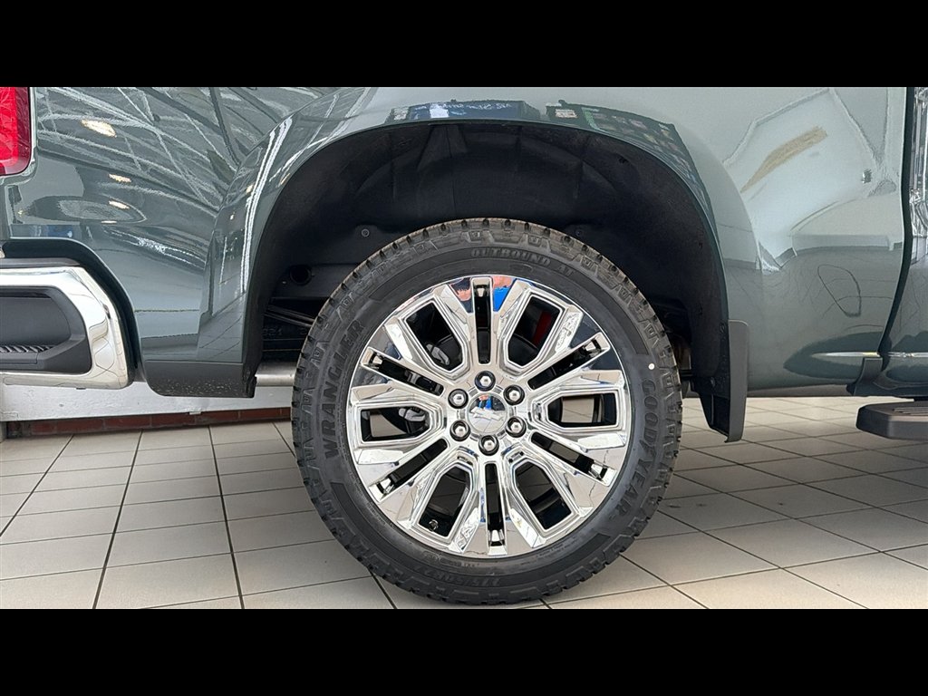 2026 Chevrolet Silverado 1500 LT - Photo 5