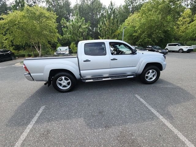 Used 2013 Silver Toyota Base image 15