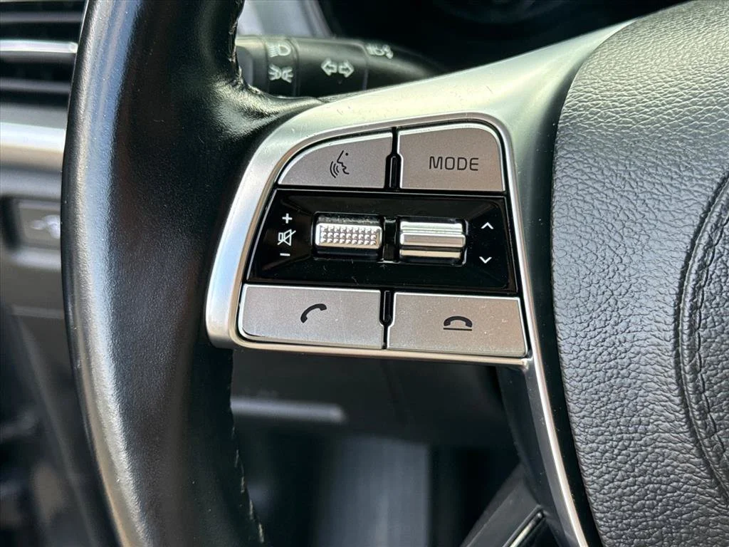 Used 2021 Gravity Grey Kia S image 17