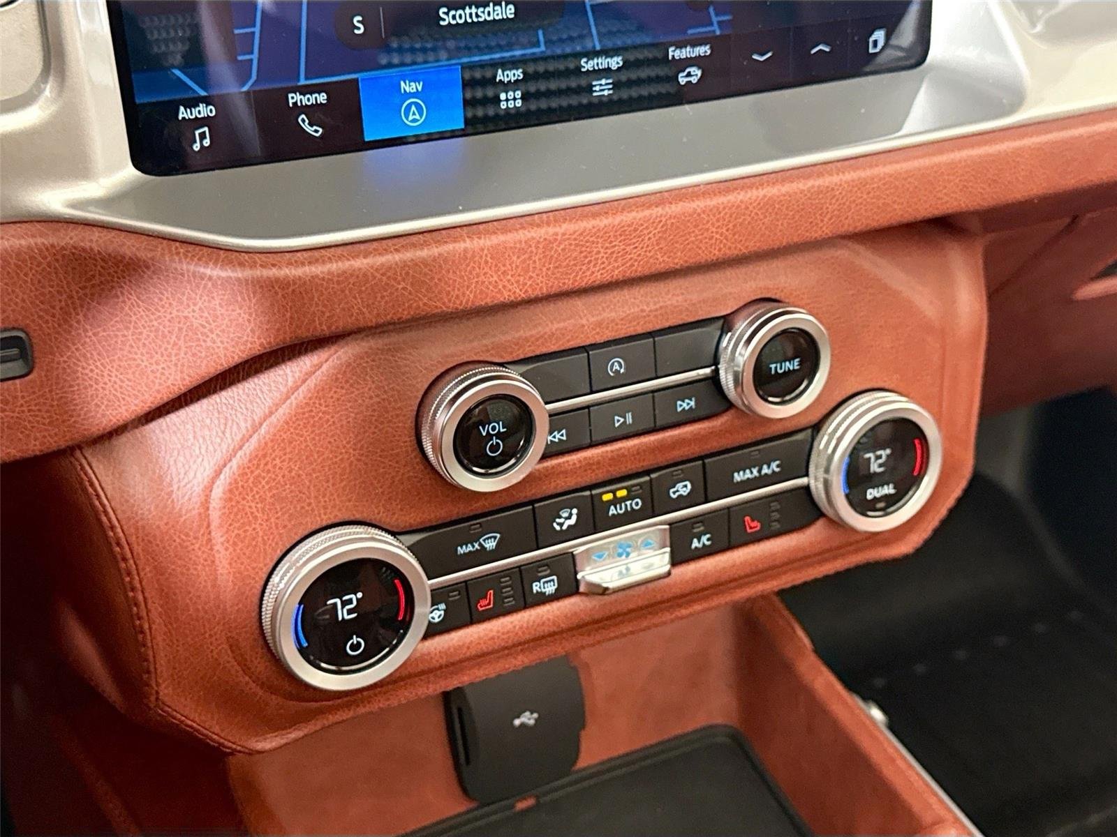 Used 2025 GT Silver Vintage Modern Twin-Turbo w/ Full Bespoke Interior image 23