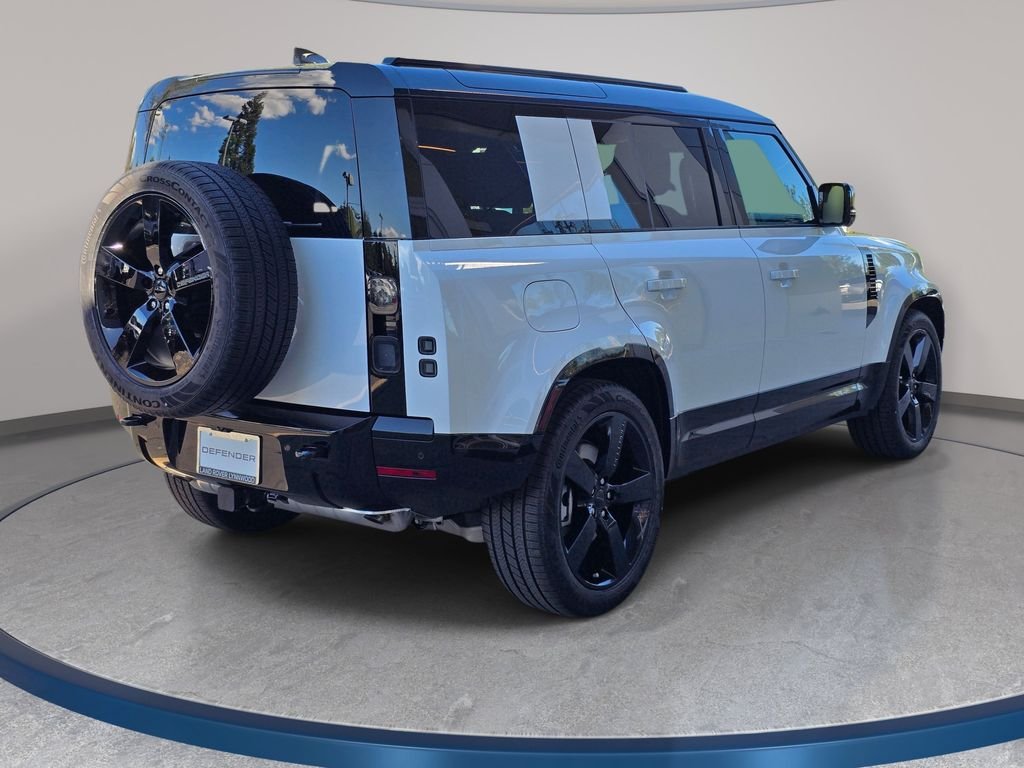 New 2026 Fuji White LAND ROVER X-Dynamic SE image 5