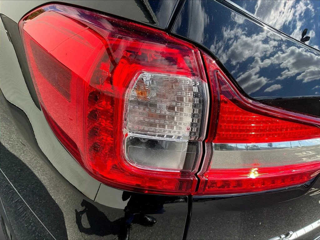 Used 2019 Crystal Black Silica Subaru Limited image 24