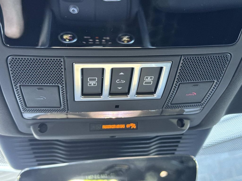 New 2026 Santorini Black Land Rover S image 25