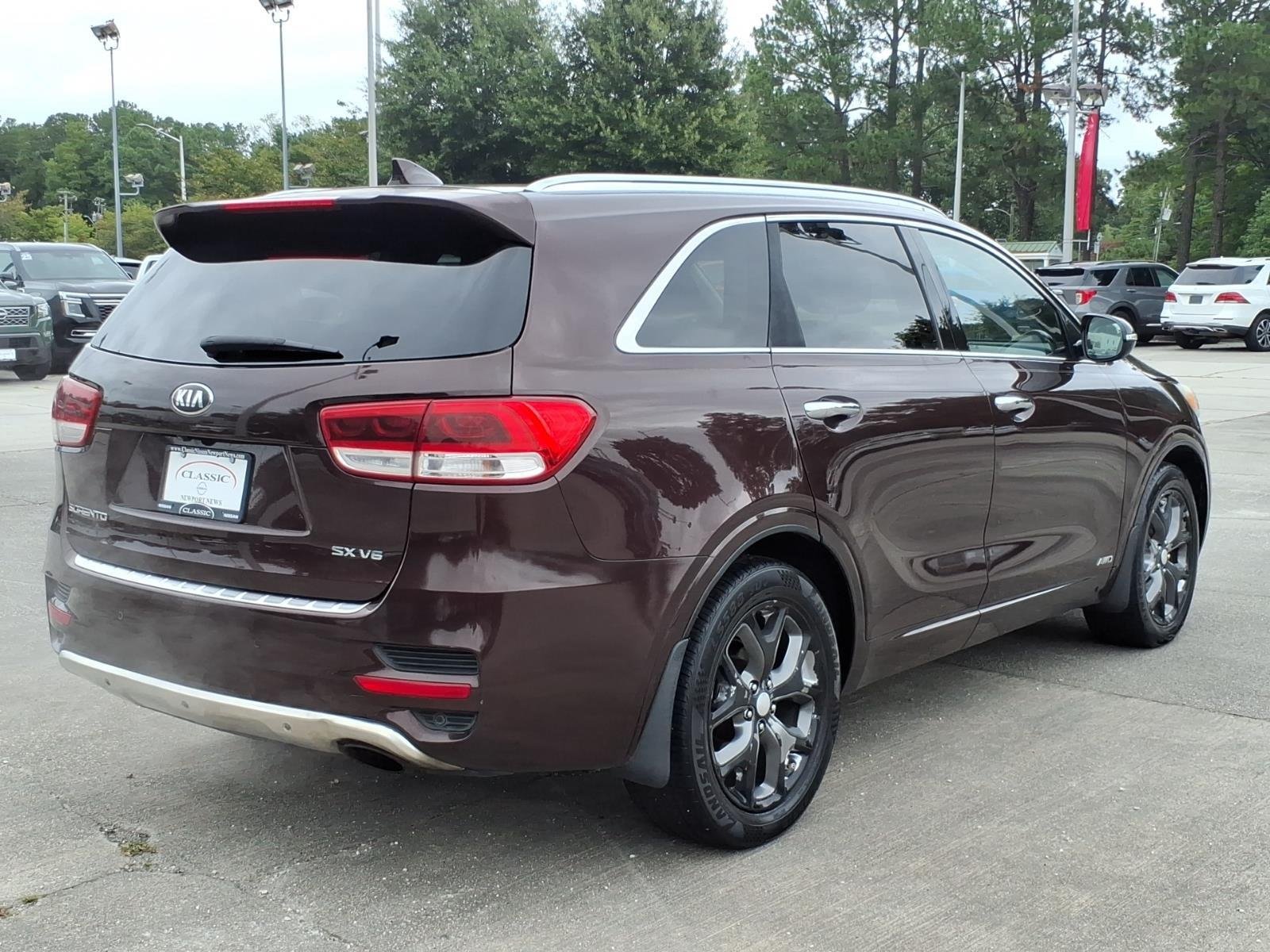 Used 2016 Dark Cherry Kia SX image 7