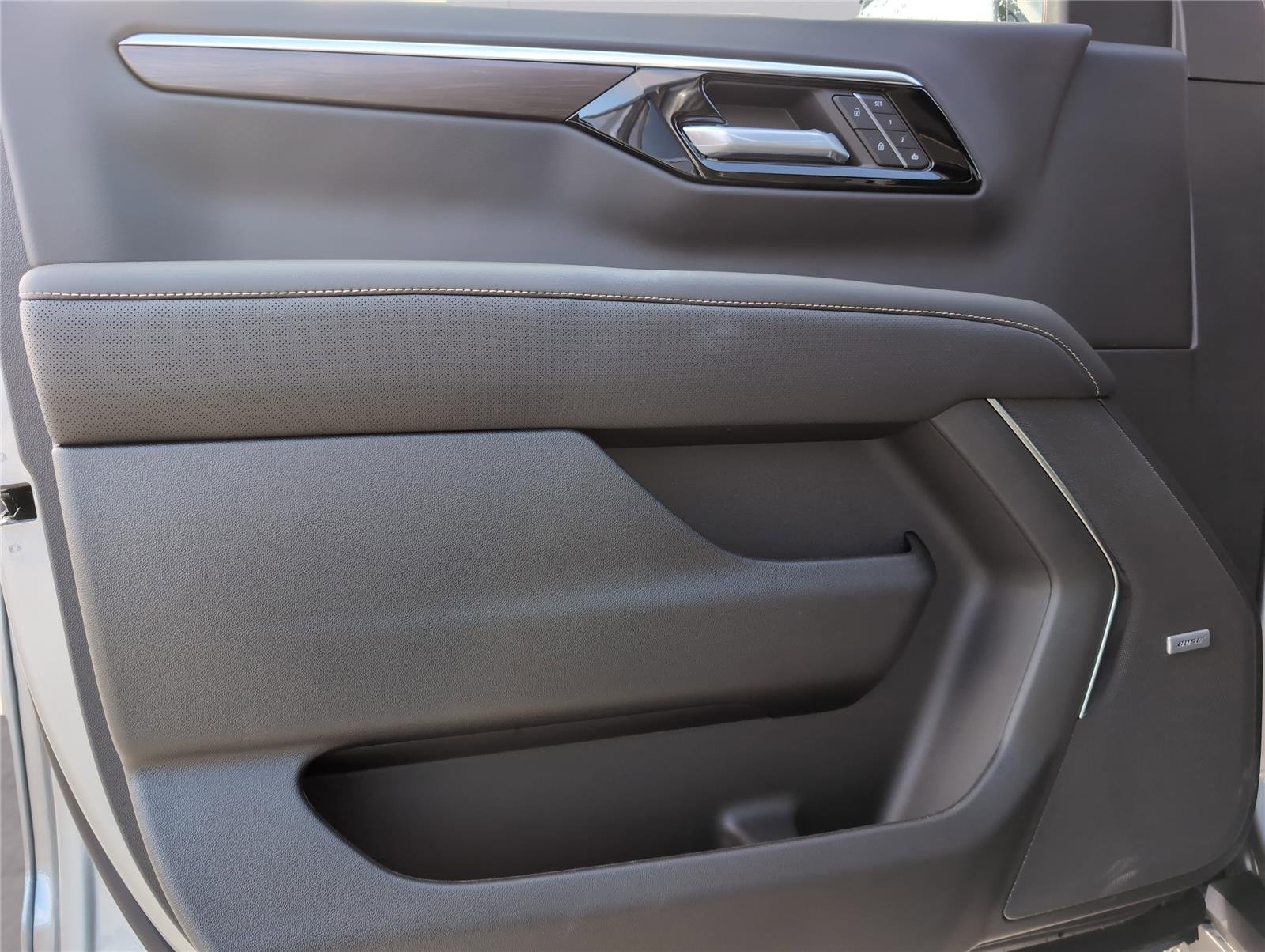 2026 Chevrolet Tahoe Premier - Photo 26
