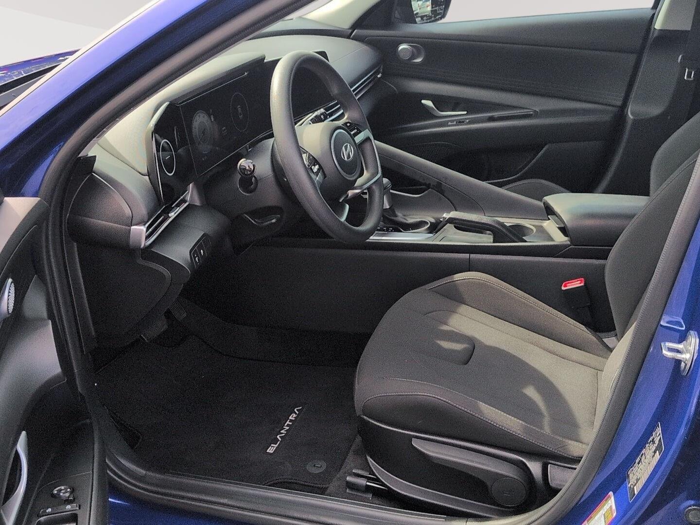 Used 2024 Intense Blue Hyundai SEL image 3