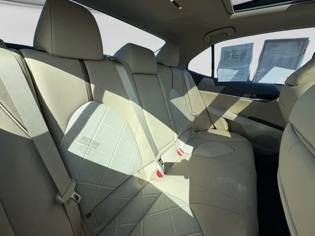 Certified Used 2018 Red Metallic Toyota XLE V6 image 29