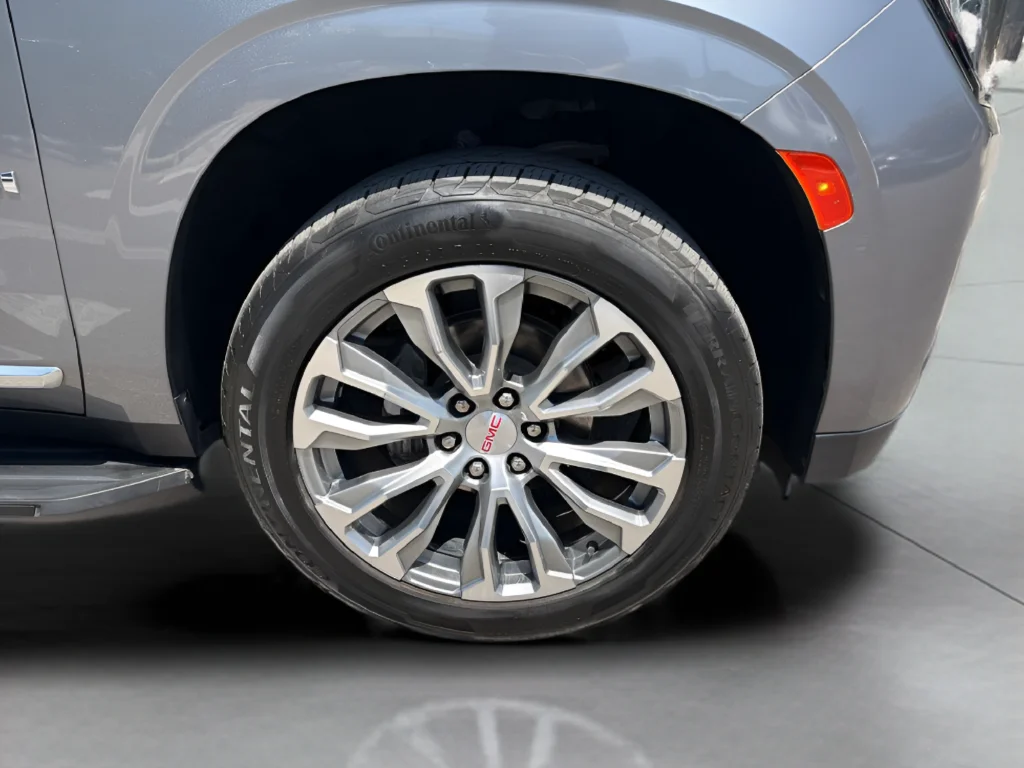 Used 2021 Gray GMC Denali image 15