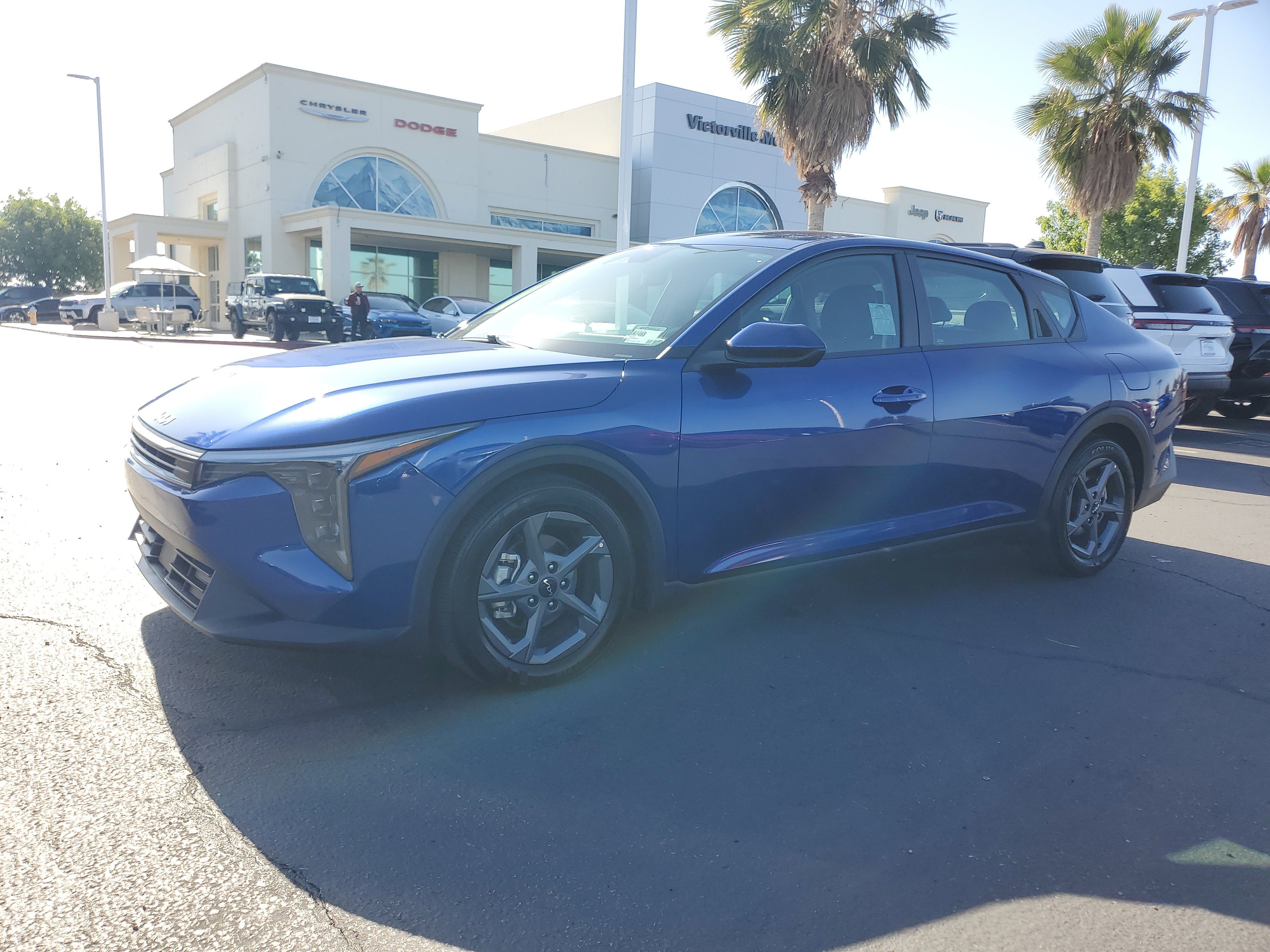 Used 2025 Blue Kia LXS image 7