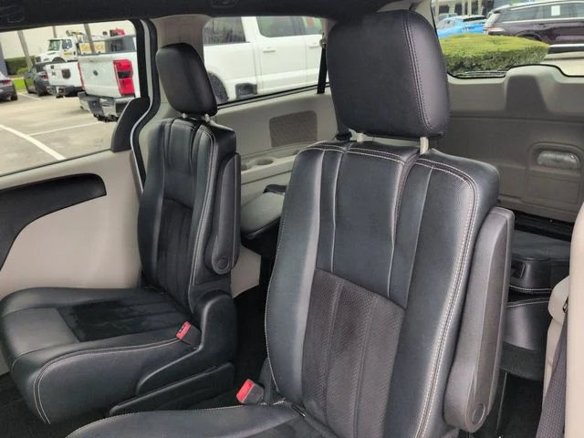 Certified Used 2018 White Knuckle Clearcoat Dodge SXT image 14