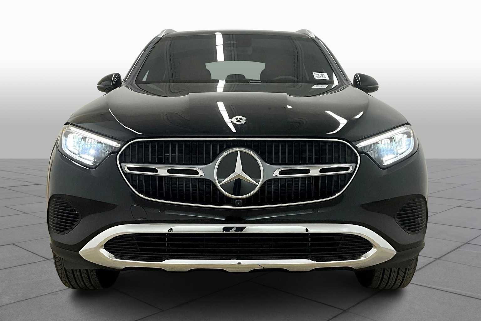 New 2026 Black Mercedes-Benz GLC 300 image 3