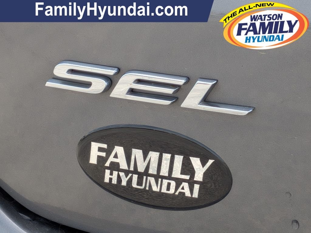 Used 2024 Gray Ford SEL image 29