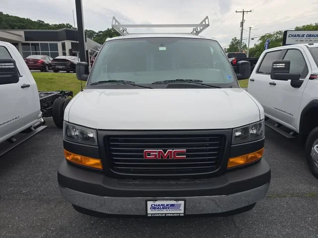 New 2026 Summit White GMC Work Van image 13
