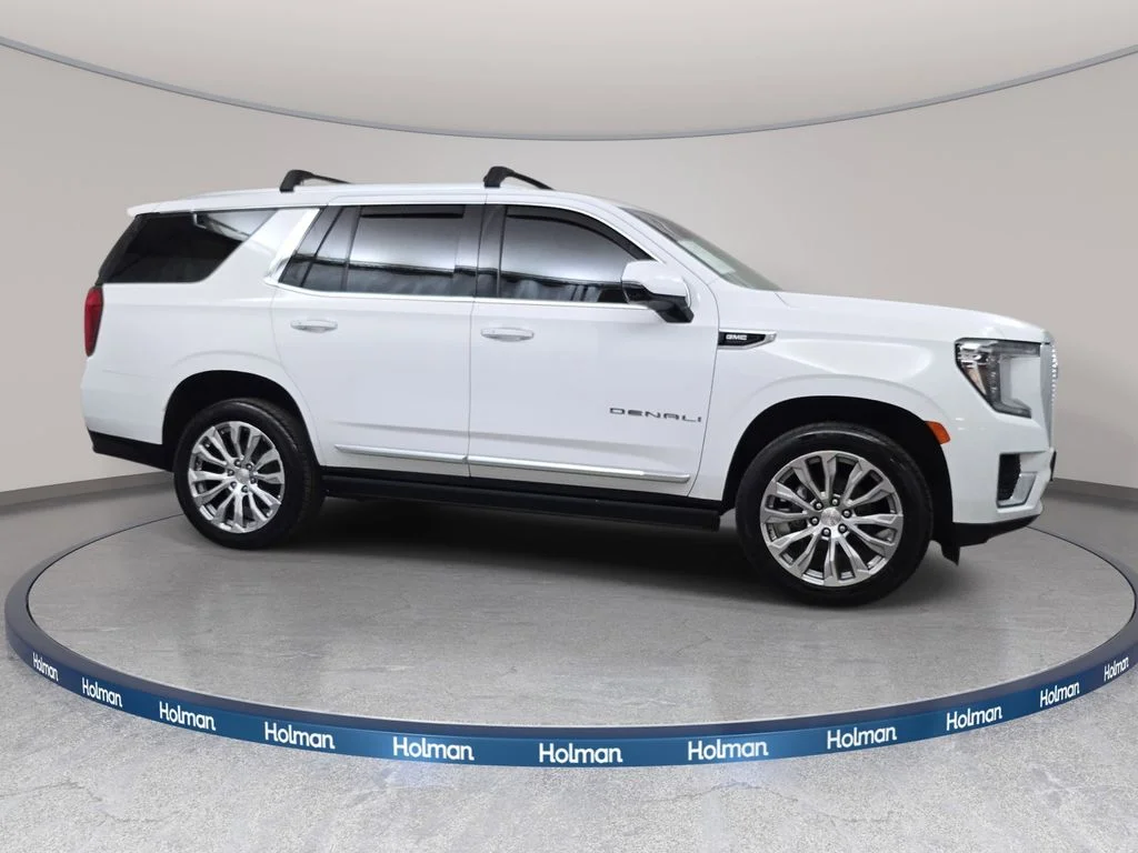 Used 2021 White GMC Denali image 4